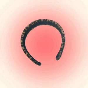 Diadem - Leopardmönstrat diadem. Nyskick men vet ej var det kmr ifrån 