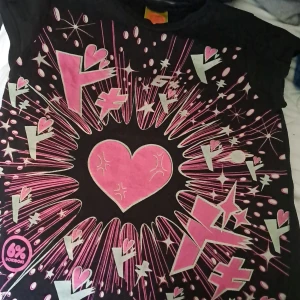 Dokidoki tshirt - Tröja som aldrig kommit till användning. 💗😊