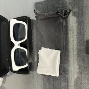 Ofwhite - Inge använda så mycket sitter skit bra och väldigt snygga inför sommare