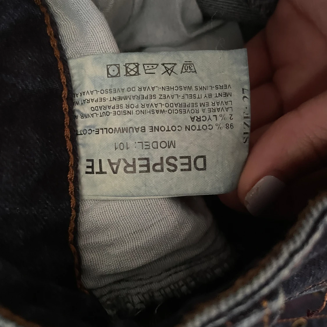 Helt nya jeans  - 91