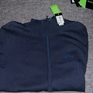 Boss cardigan helt ny - Säljes pga felköp, aldrig använd! 