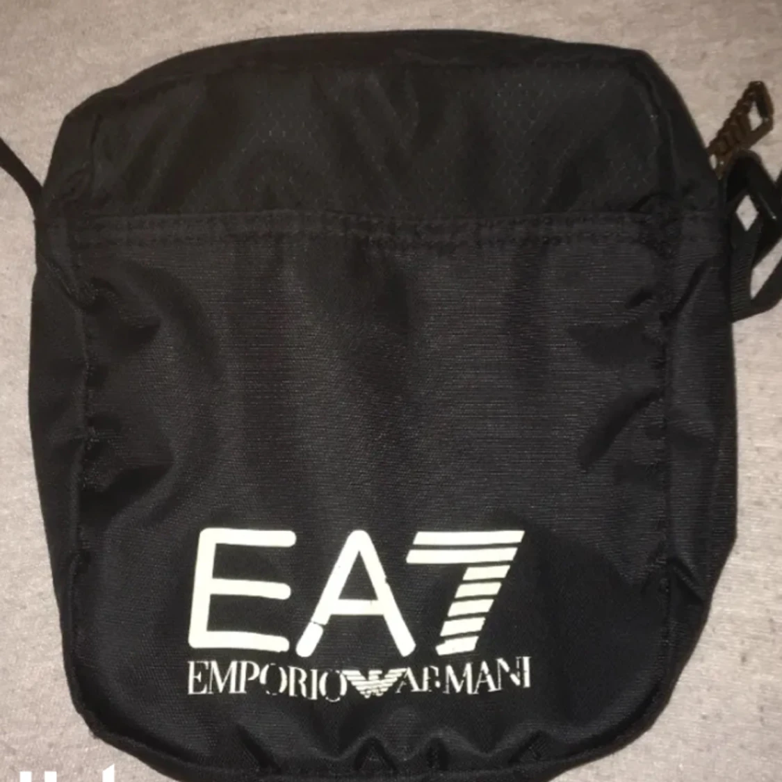 Emporia armani väska