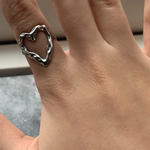 Ring  - Säljer denna ring, jätte lik olympias!