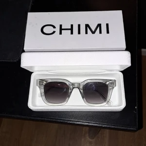 Chimi 04 grey - Köpt i sommras bra skick