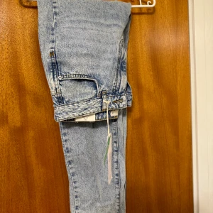 Jeans  - Jeans från gina trico. Prisslapp kvar, aldrig använd. Strolek 36 