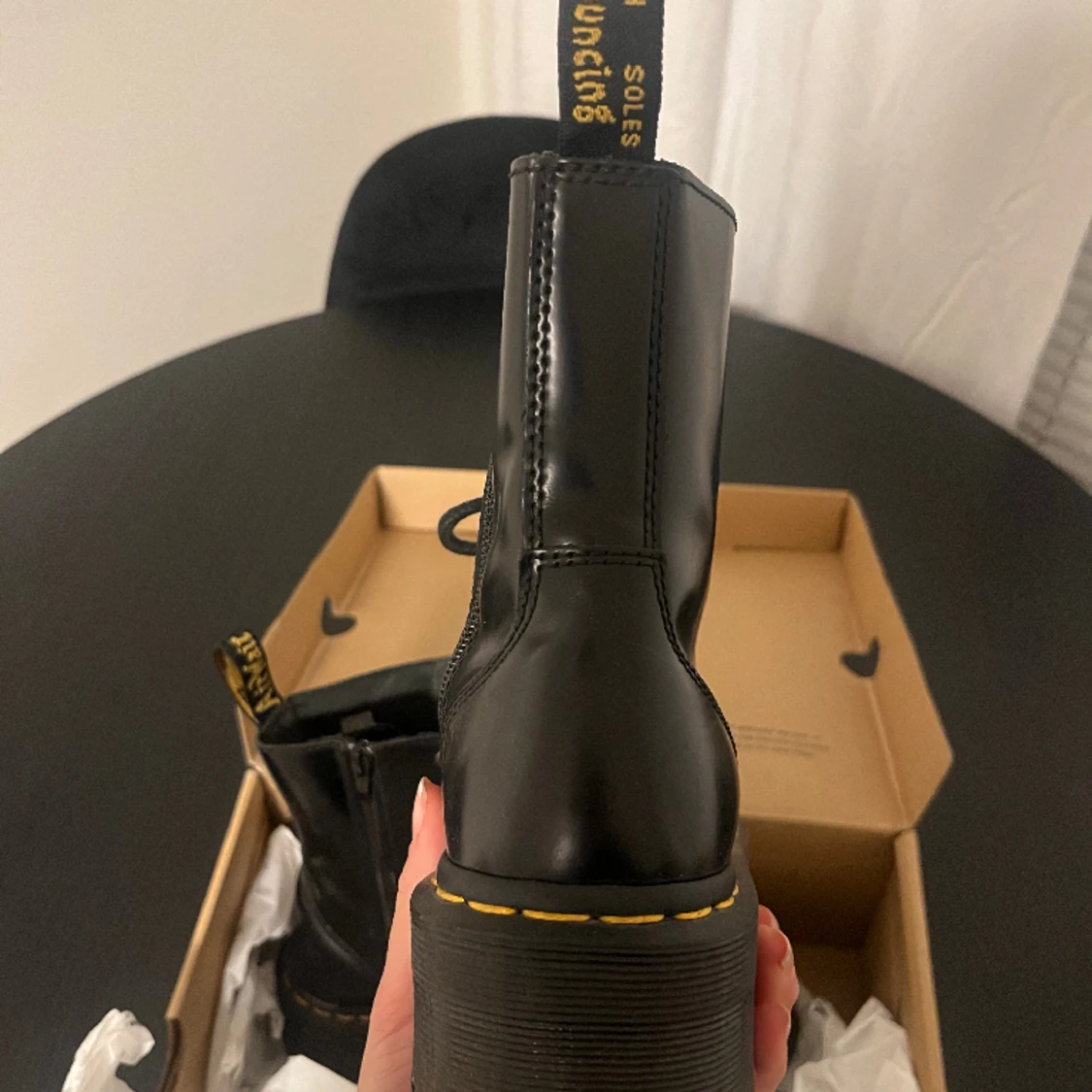 DR MARTENS  - 91