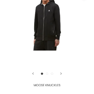 Moose knuckels - Väldigt fin skick säljer den då jag inte använder den längre använt den Max 10 gånger!