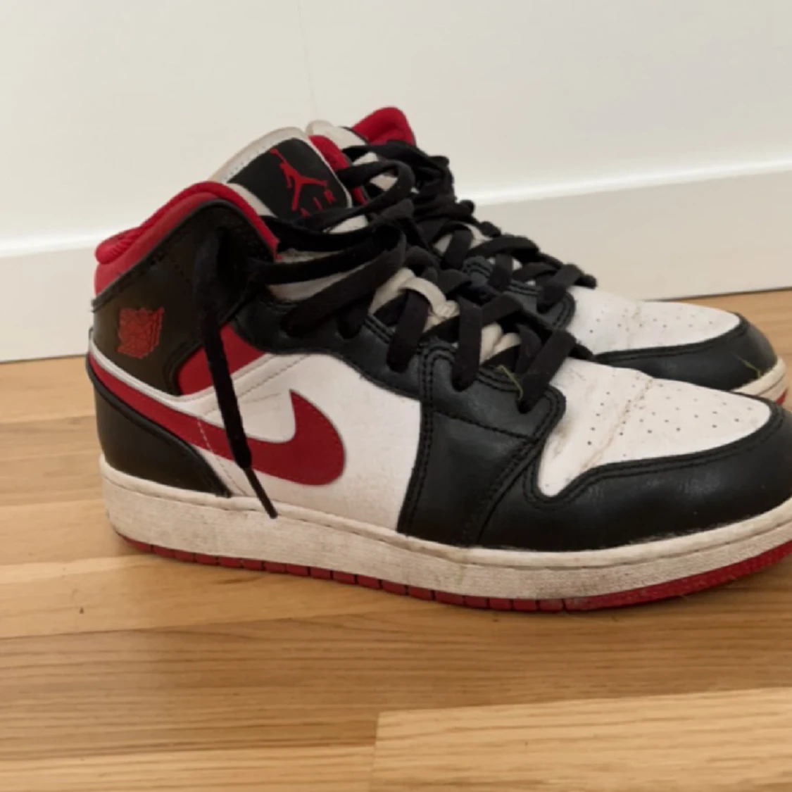 Air Jordan 1 Mid  - 91