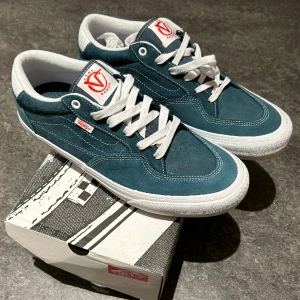 Vans sneakers  - Nya oanvända Vans