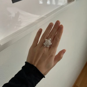 Ring - Säljer den här söta ringen ❤️