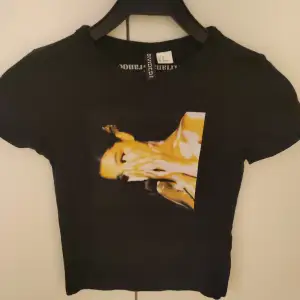 Ariana Grande tröja oanvänd. 