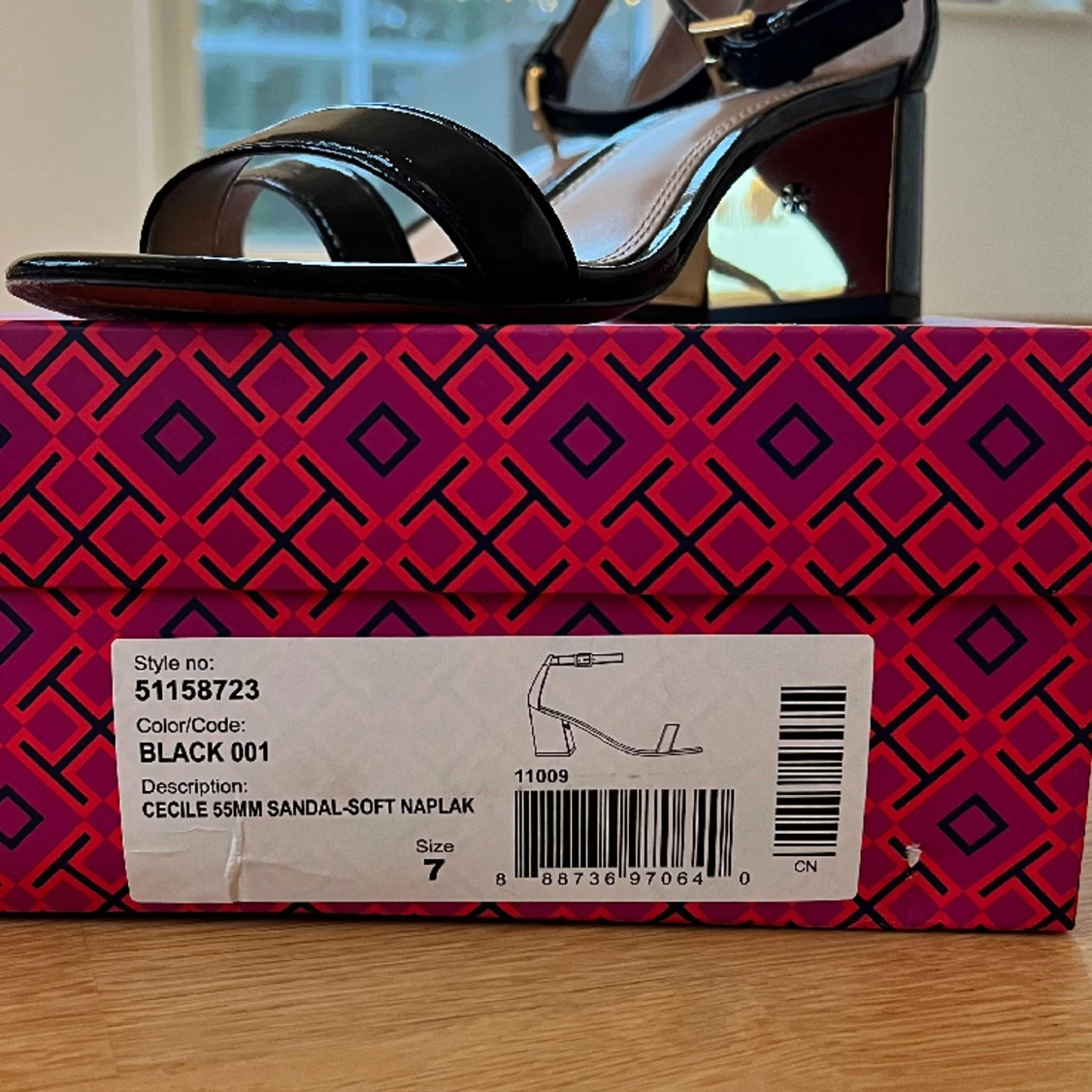 Tory Burch högklackade skor    - 91