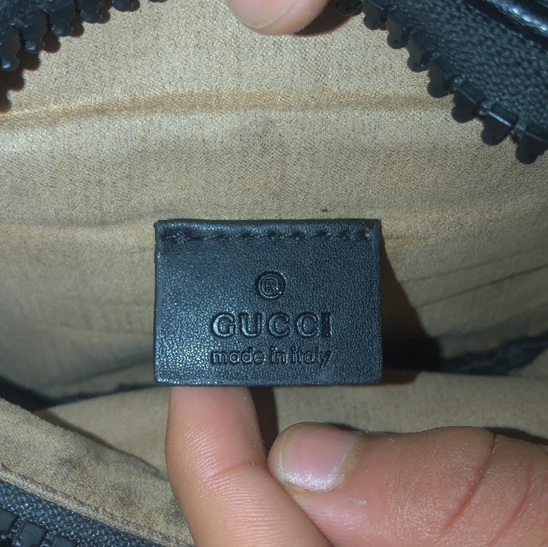 Gucci magväska - 90