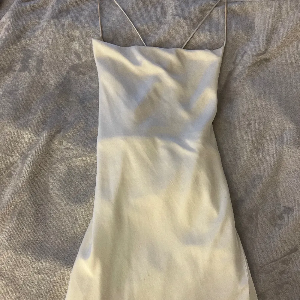 Silke, ÄLSKAR den här klänningen men den är lite för lös framtill:(. Klänningar.