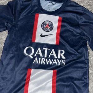 Psg tröja - Ny storlek m 