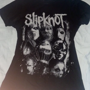 Slipknot t-shirt - Fint skick säljer för ja it lyssnar på dem
