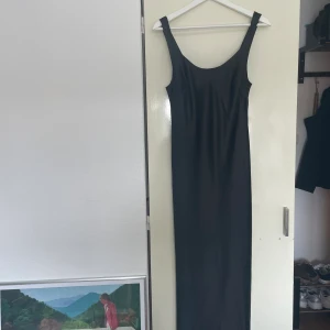 Klänning siden - Använd 1 gång