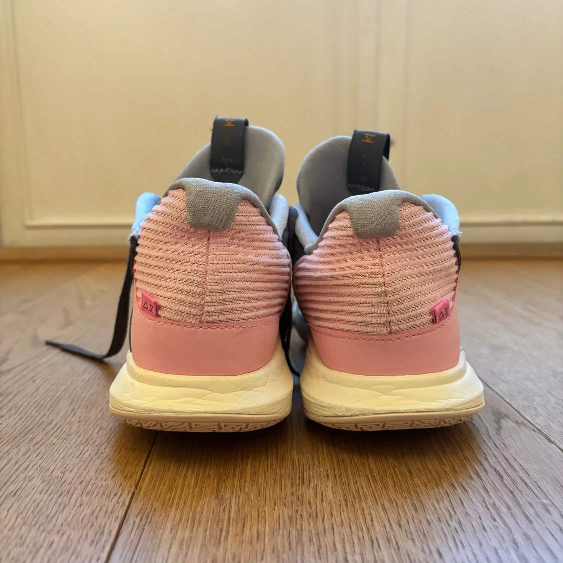 Kyrie low 5 EP  - 90