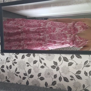 Maxi kläning - Säljer denna då det ej kommer till använing. Aldrig använr bara testat köptes förra sommarn.