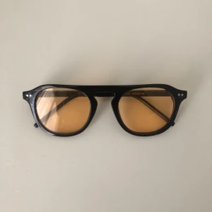 Solglasögon  - Snygga pilot glasögon till sommaren, bra skick säljs för 199kr!  