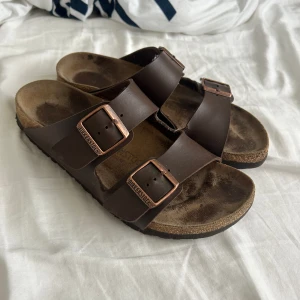 Birkenstock - säljer mina fina birkenstock som tyvärr inte kommer till användning!💘lite använda men inte alls mycket💘