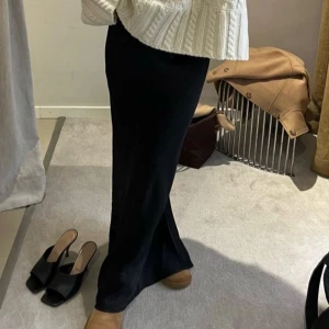 Kjol - Svart långkjol från bershka🤍