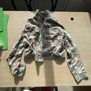 Camo jacka - Hel men använd