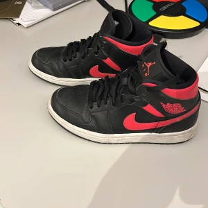 Nike air jordans  - Bra skick använda en sommar (till de blev för små) stl 36,5 