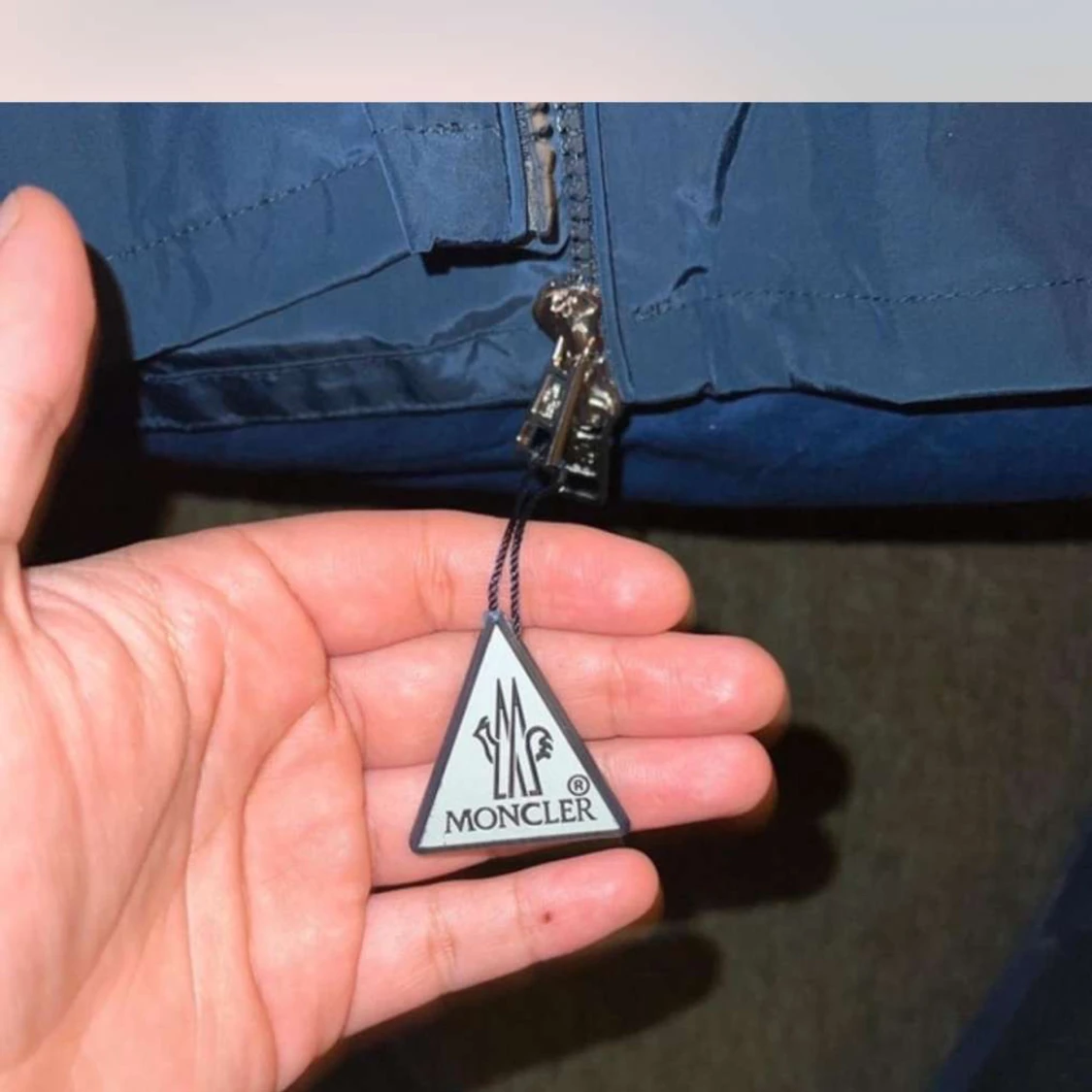 Moncler vindjacka  - 90