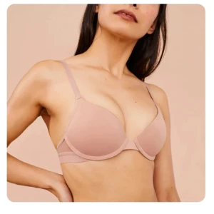 Push up bh - Helt ny och oanvänd bh. Säljer då den inte passade mig. Storlek 75A, men då den inte passade mig skulle jag säga att störe storlekar också kan använda den. Mjukt silke material. Nude färg. Köpt för 350kr.