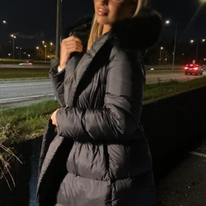 päls jacka furstockholm - jätte fin pälsjacka till våren och hösten, använd fåtal gånger