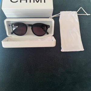Chimi - Chimi modell 03 | färg ◼️ | skick 10/10 | Allt original medkommer |