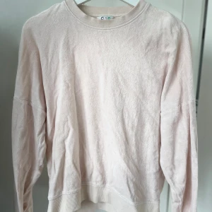 Mjuk tröja - Tveka inte på att höra av er för mer information💕