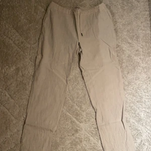 Linnebyxor från dressman - Snygga linnebyxor i bra skick 