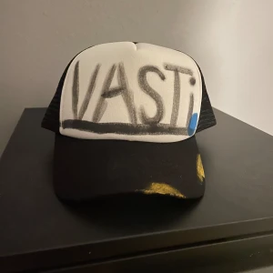  keps - Aldrig använd säljer för 250kr men det kan diskuteras 