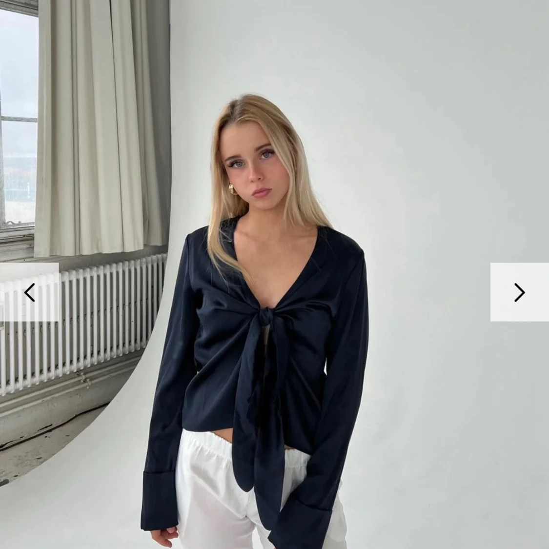 Jättefin satin blus - 90