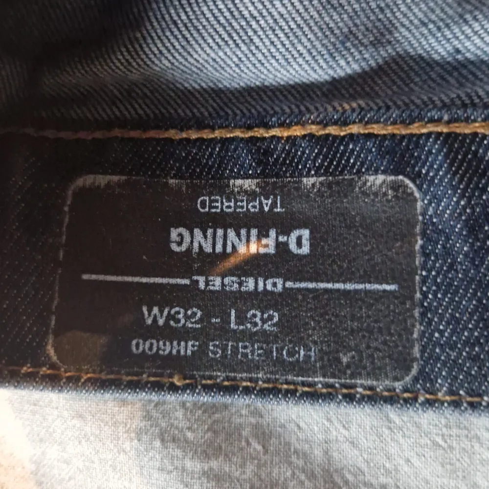 Säljer mina Diesel jeans. Mörkblåa. Strl W32 L32. Priset kan diskuteras👍. Jeans & Byxor.