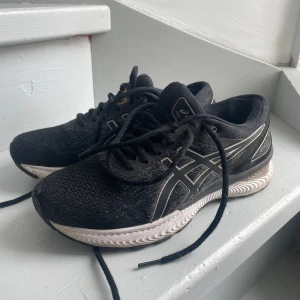 Springskor Asics  - Asics gel nimbus 