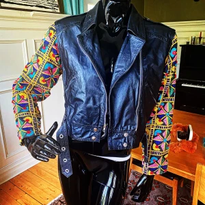 Vintage 1980s Contempo biker Leather jacket - Size small and is true to size. Contempo was a very trendy shop in Los Angeles in the 80s. Jacket is in mint condition!
