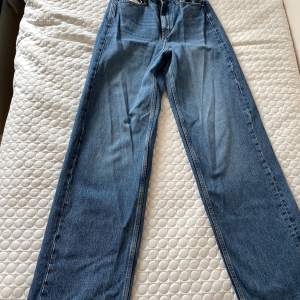 Snygga Baggy jeans från Zara