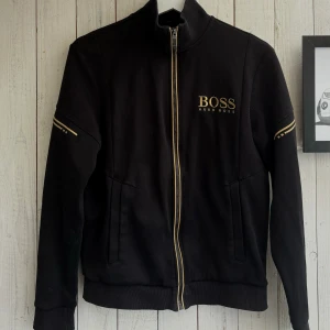 Boss zip hoodie - Strl: Xs Nypris: 2200kr 