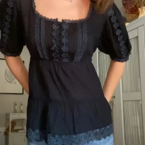 Blus  - Superfin blus, men kommer inte till användning 🫶