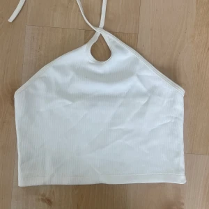 Vit topp - Jättefin vit topp!