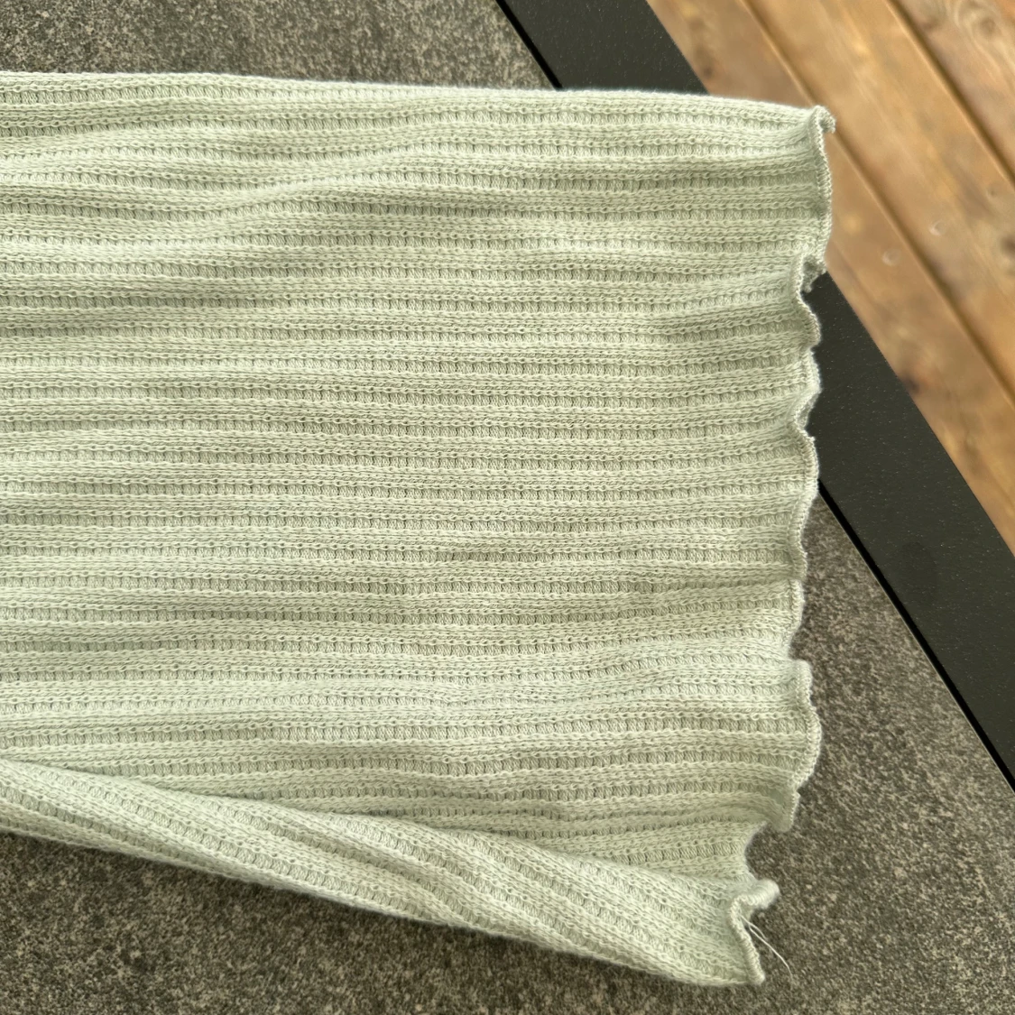 Mintgrön topp långa utsvängda ärmar  - 90