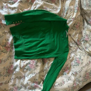 Super snygg tröja från zara  - Verkligen jätte snygg tröja från zara💕