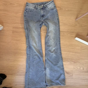 Bootcut jeans  - ❤️