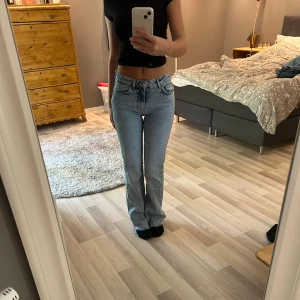 Mid rise jeans  - Mid rise jeans ifrån gina tricot 