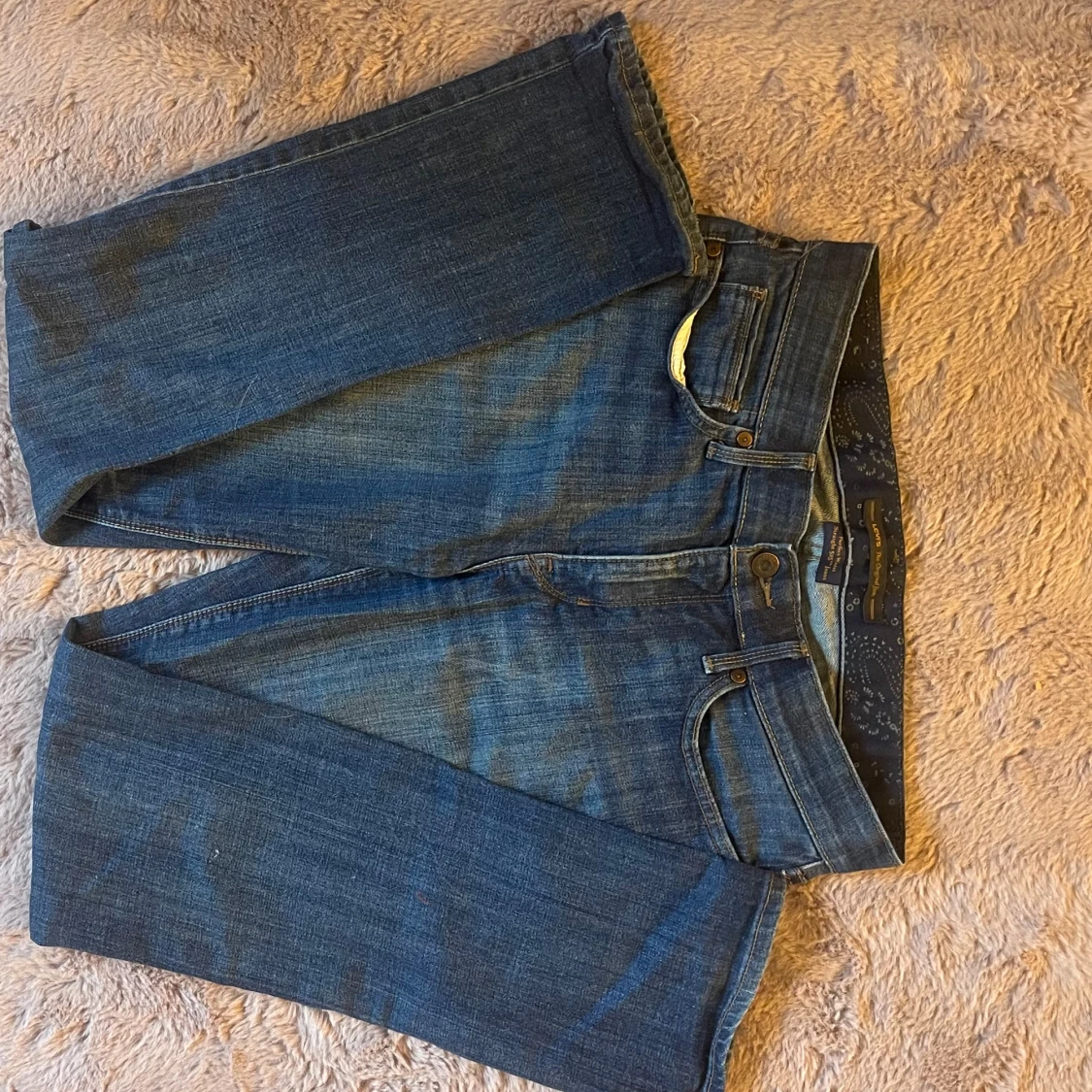 LEVI’S JEANS  - 92