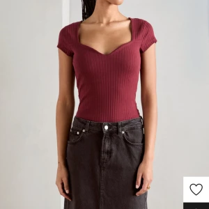 Anna Field Topp - Super söt och trendig topp som inte kommer till användning längre. Använd fåtal gånger och som ny i skicket. Skrriv privat för fler bilder eller frågor.