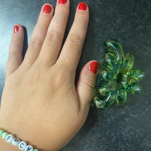 Grön hårklämma  - Oanvänd 